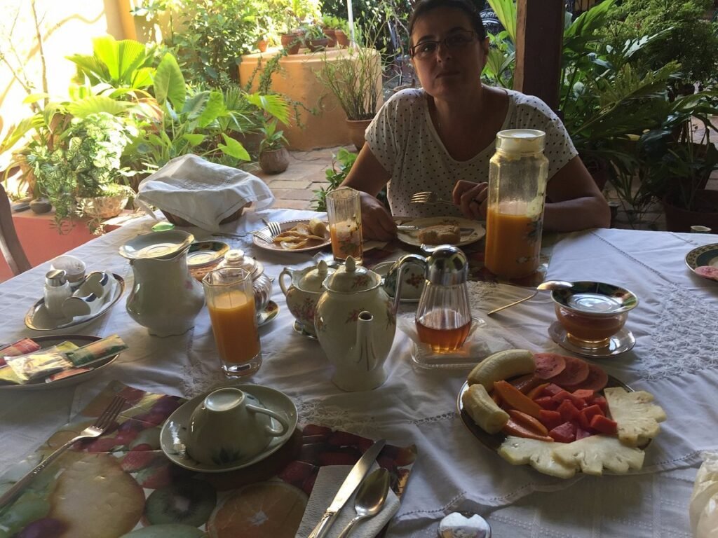 Cliente desayunando